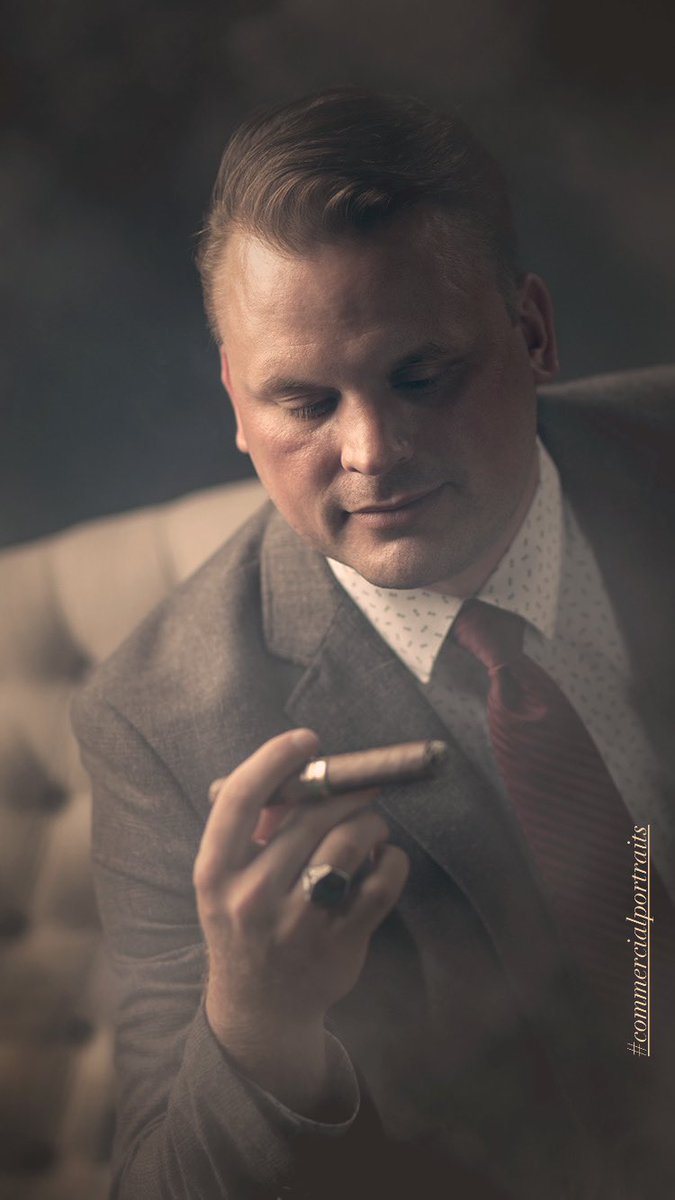 availstudioskc's tweet photo. Artful business portrait #Headshots #commercialphotography https://t.co/STJgt3lsh4