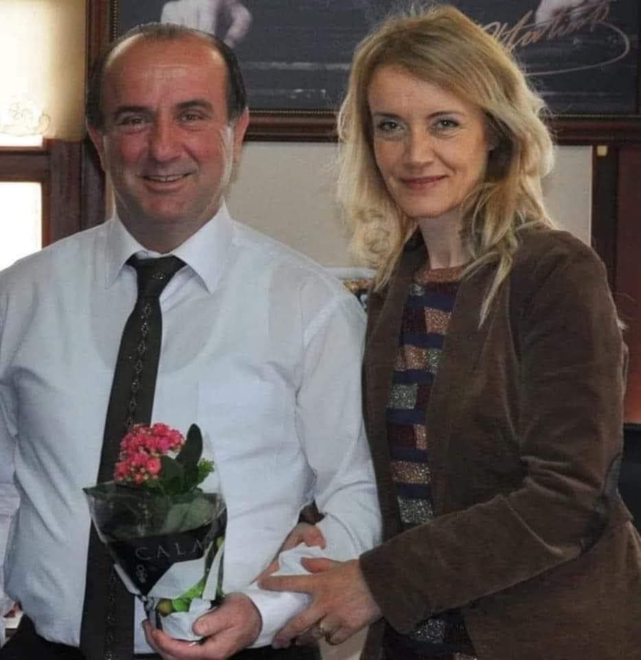 Önceki dönem İnebolu Belediye Başkanı, Dostumuz ,arkadaşımız Engin Uzuner’in eşi NİLÜFER ŞENEL UZUNER bir süredir tedavi gördüğü Ankara’daki hastanede vefat etmiştir Merhumeye Allah’tan rahmet ailesine ve sevenlerine başsağlığı dileriz.

#KasderfedAnkara