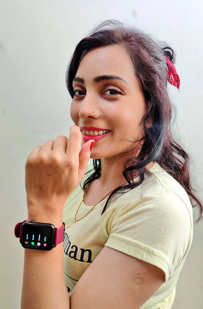 vivid_vidhya's tweet photo. Hey friends, Here I am with a new ravishing @RockWithboAt smartwatch which is so light as cotton and soft as feather touch.
Light in Weight,
Heavy on Style
A wow smartwatch.
#WatchWaveLite A watch for everyone. #liteitup enhance your watch collection.
#WaveLite @iamRashmika https://t.co/LxpyW5jBnu