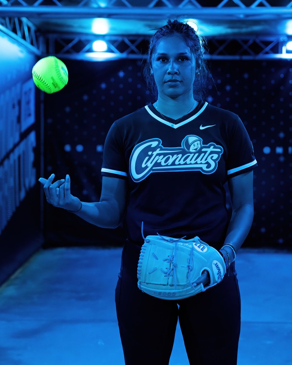 UCF_Softball's tweet photo. Countdown initiated 🚀 #ChargeOn https://t.co/iOgtSHm0De