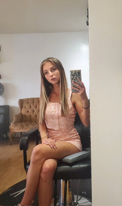 New hair! No more wigs! 😋 https://t.co/79ZzojKomE<a href="/tag/imstillstanding"class="tags"><span>#imstillstanding</span></a>