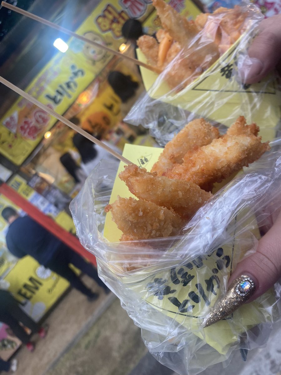 amidao_1515's tweet photo. 桜綺麗だった🌸
屋台も沢山食べれて幸せ🐷💓

金のとりから うんめ🐓 https://t.co/GmqACnbO3o
