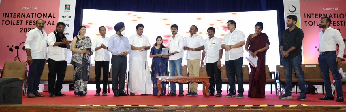 Udhaystalin's tweet photo. சென்னையில், மாநகராட்சி&amp;தனியார் வசம் உள்ள பொது கழிப்பிடங்களின் நிலைகுறித்து பொதுமக்கள்&amp; @chennaicorp அலுவலர்கள் அறியவும், அவற்றை சீர்செய்து பராமரிக்கவும் உதவும்வகையில் கழிப்பறை தரவுகள் அடங்கிய 'KAKOOS' செயலியை ‘கழிப்பறை திருவிழா’வில் இன்று துவங்கிவைத்தோம். https://t.co/keckQ6waZu https://t.co/KloT8WGdmZ