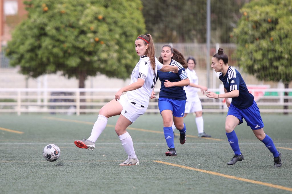 CAC_Fem's tweet photo. ⚫️⚪️ 0-2 | Descanso | min 47’ https://t.co/JyZKTdJQGb