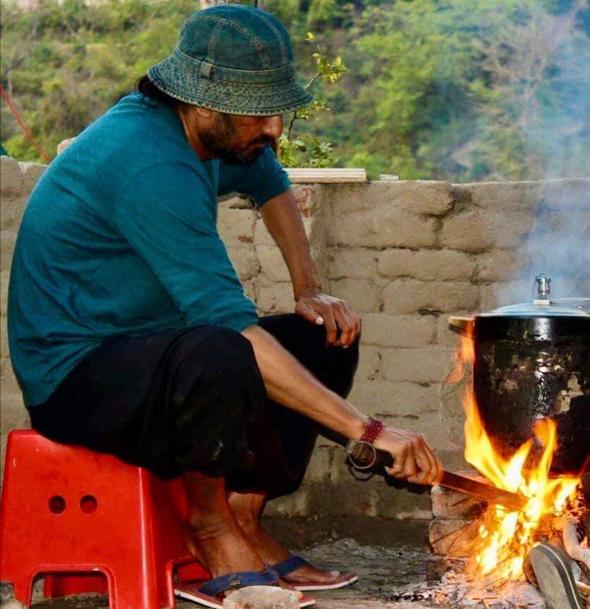 00shashank's tweet photo. बेच तो देंगे मेरे मरने के बाद भी लोग मुझको

जिंदा हूं तो बचाता हूं 
मुर्दों के सौदागरों से खुद को 

Sakha 🧜 https://t.co/Ftu4nIPGM5