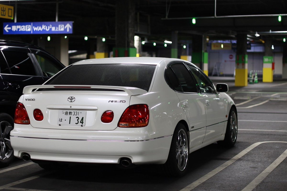 snkz134_jzs161's tweet photo. 🕊🤍×🖤🐺
立体駐車場は盛れるっ🥺
会いたかった友達にあえて嬉しいよ…
私も車も心(エンジン)がポカポカ🤤❤️🔥
写真のセンスの良さはハゲ散らかすかと
思ったよ👴🏻💕笑
#RAV4 #RAV4modellista #ARISTO
#V300 #VERTEXEDITION https://t.co/6RcJR0TLdM