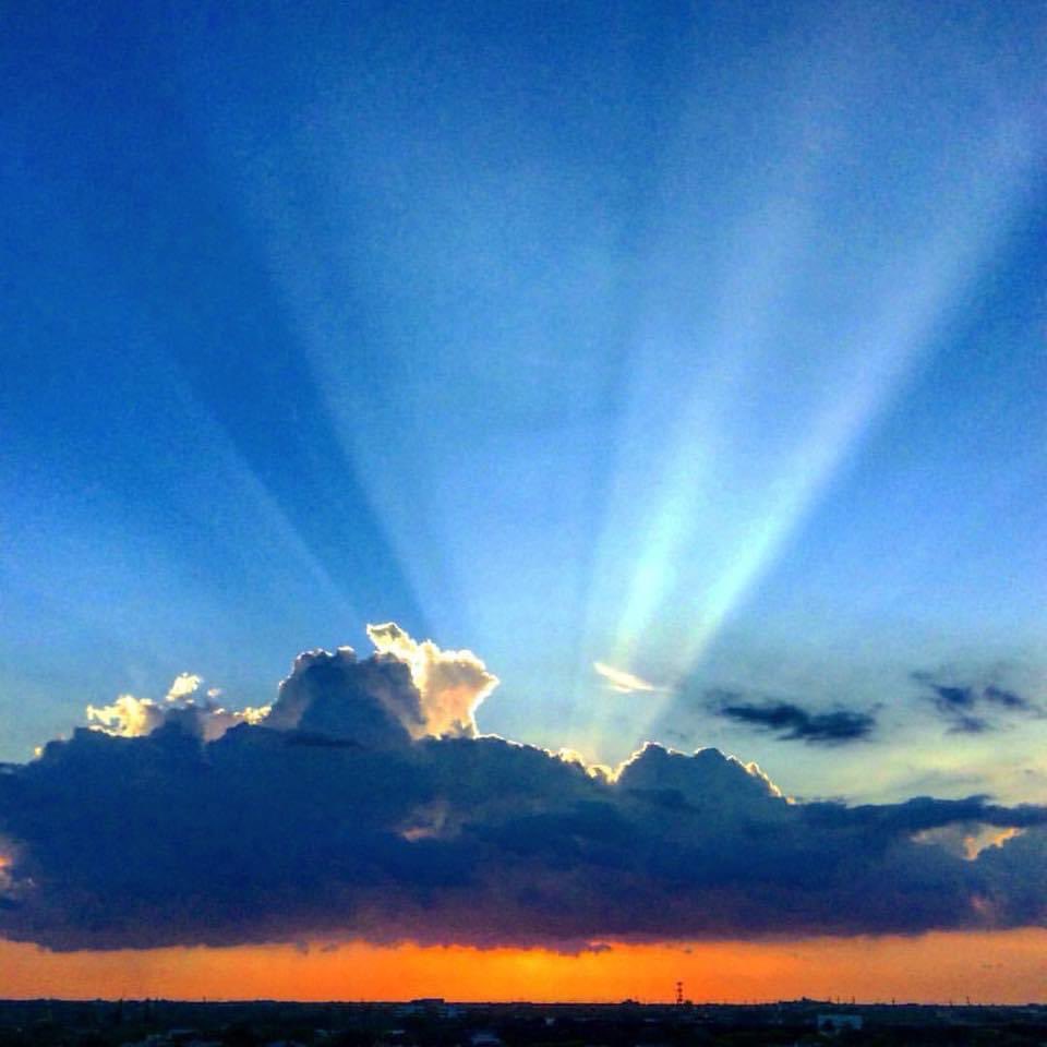 bbbbutz's tweet photo. @AshleighWalters @MikeTrimWPTV @SurfnWeatherman @CStewartNews @WPTV #hb #wbutz.................... https://t.co/5xhQN5zpZy