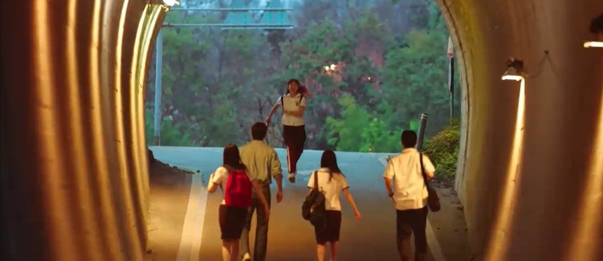 kdramafiction's tweet photo. Twenty Five Twenty One teaches us the bittersweet reality of life.

Times change, people change, relationships change. The only thing permanent in this world is impermanence itself, and there's nothing we can do about it other than to carry on.

#TwentyFiveTwentyOneEp16 https://t.co/pcWXjyJYwO