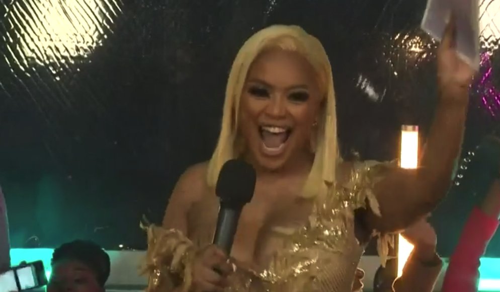 BBMzansi's tweet image. It's @Leratokganyago in the house!!! (No, not Biggie's House. She's at Rockets holding down the #BBMzansi viewing party!)

Catch all the highlights from tonight's Finale on our site: bit.ly/3FIjYY5