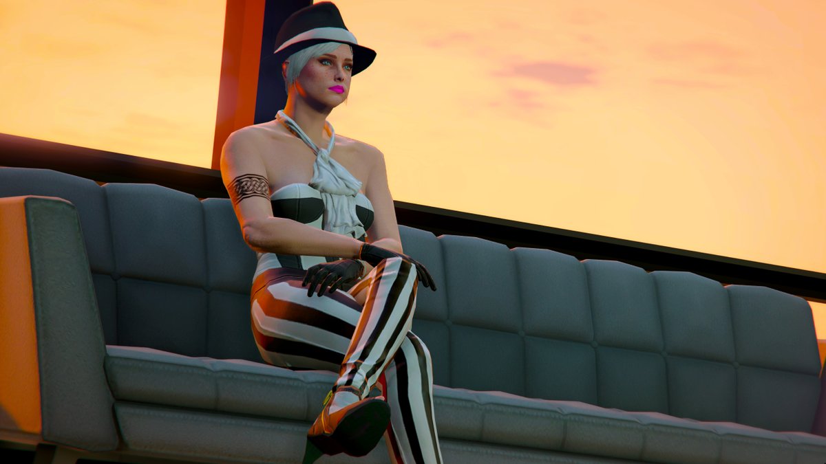 ARTEsnapmatic's tweet photo. ARTE snap challenge #archives

In this week's spotlight we have
[ Business / Finance ] 🥂

#GTAV | #RockstarGames
#ARTEsnapmatic | #GTAOnline

@CcChukie | @Eug22Med
@KEbonrose | KrazyCake https://t.co/MwZf1LUJWH