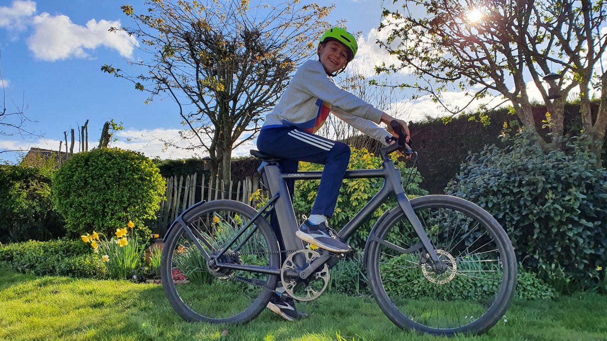 CoderMauro2008's tweet image. I made my great #Cowboy bike even better by developing an application that will read my bike activities from the Cowboy API and automatically upload them to @Strava, all with #nodered and #Python.
github.com/MauroDruwel/No…