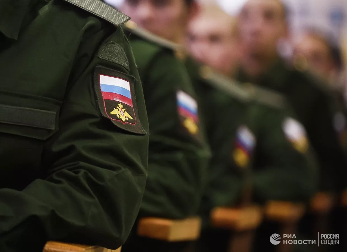 MID_RF's tweet image. ⚡️@mod_russia: За время нахождения Бучи под контролем российских ВС ни один местный житель не пострадал от насильственных действий.

☝️ В населенные пункты Киевской области российскими военнослужащими доставлено и выдано мирным жителям 452 т гумпомощи.

👉 is.gd/puVXxS