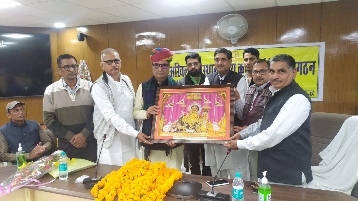 ARRKPS's tweet photo. राजस्थान पर्यटन विकास निगम के चेयरमैन @DRathore_INC जी को जन्मदिन की बधाई एवं शुभकामनाएं🎂🎂🎂💐💐 https://t.co/j0xtD0rnwZ