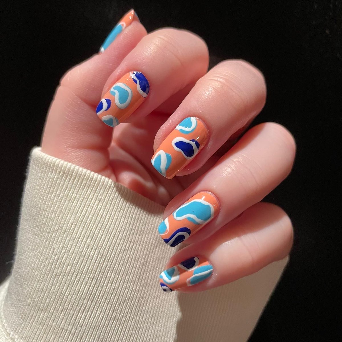 CoutureCuticle's tweet photo. Sqwuiggly wiggily vibes 〰〰〰
.
.
.
@holotaco One Melon Followers, Not Milky White, Cyantific, Royal Tea Blue https://t.co/bRQ6hPHwJa