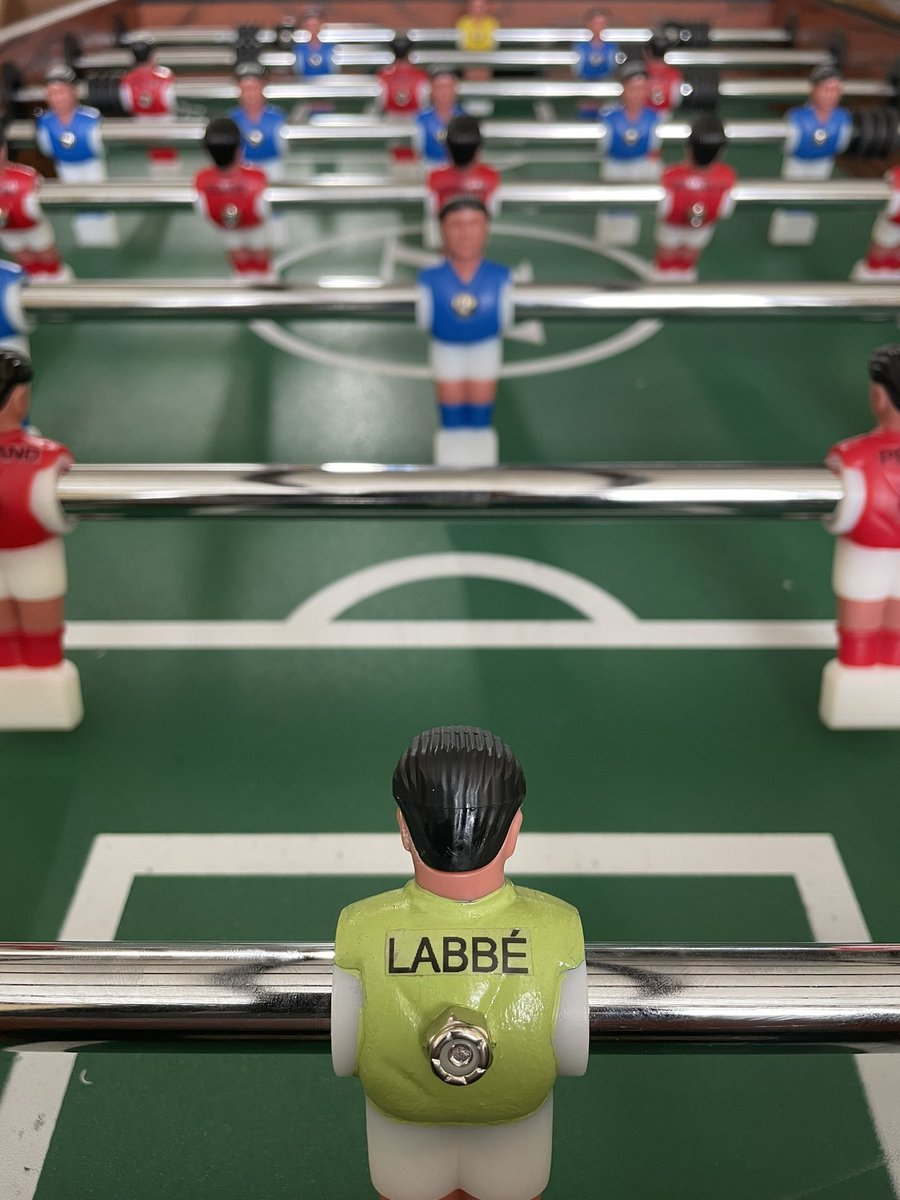 When you’re a #soccercoach and your daughter is a hardcore fan ! 🤷🏻‍♂️ <a href="/stephlabbe1/">Stephanie Labbé</a> <a href="/CANWNT/">CANWNT</a>