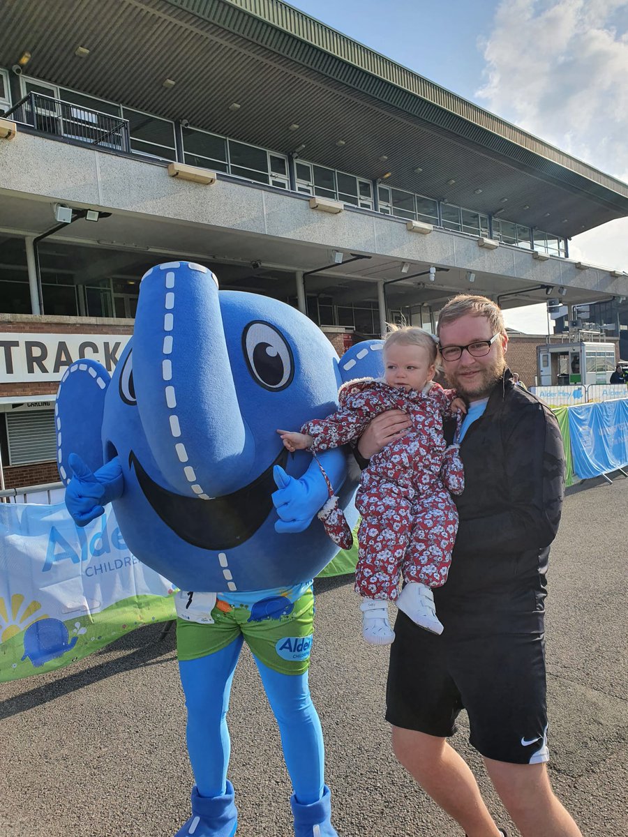TomJSutherland's tweet photo. Goose &amp; me ran the @AlderHey10k (in 67minutes) at Haydock Racecourse today! I was the only running buggy in a field of surprisingly fast club runners, so Goose is loving her medals 😆 Lovely to get her out at the line and have us walk across it together ❤️
https://t.co/edcXCaErew https://t.co/qyVEQ4IDig
