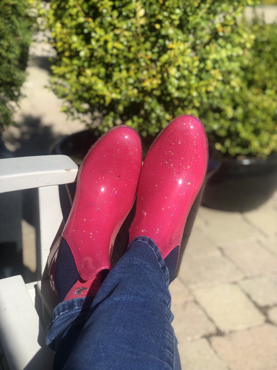 jennyirvine5's tweet photo. Ah your Christmas pressie.
-Yes.
The pressie you thought, were Jimmy Choos, but they were in fact jelly wellyโs?
-Yes.
The ones you said were ridiculous, that youโd never wear and sulked?
-Well in fairness they are, but I stand corrected! ๐คทโโ๏ธ #JimmyChoose #GardeningTwitter #shoe https://t.co/l29V9aDiZS
