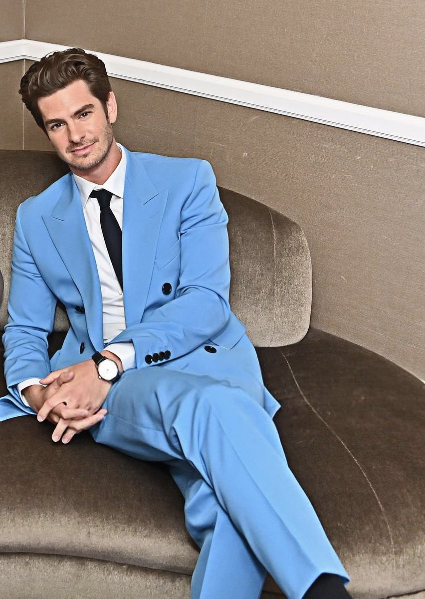 GeekZoneGZ's tweet photo. Andrew Garfield anoche en los #GLAADawards 💙 https://t.co/Ucu9j4QIUc