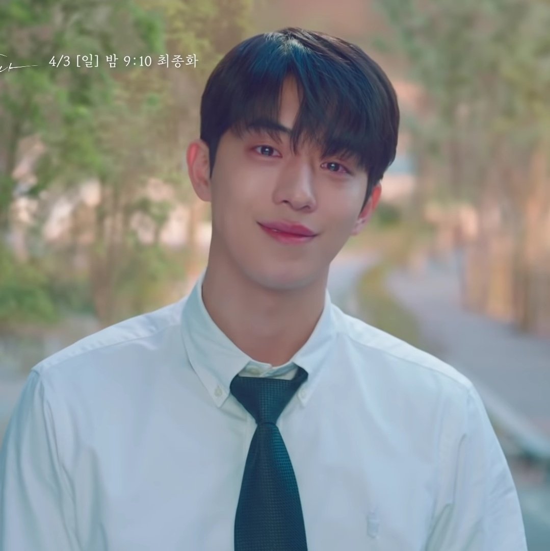 kdramafiction's tweet photo. In a way, this drama also teaches us that we should cherish the time that we have and the moments we experience in it because they're all going to simply become distant memories one day. Make sure to leave no regrets, since there's no turning back time.

#TwentyFiveTwentyOneEp16 https://t.co/A1HavXxVly