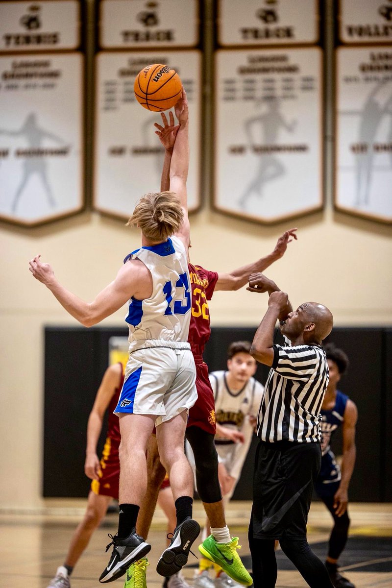 MaxConaway6's tweet photo. A few pics from the All-Star game 🏀 https://t.co/0ig4GbQvR9