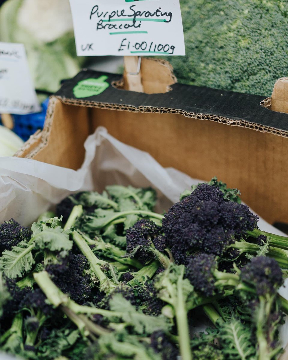 VillageGreensUK's tweet photo. If your kids don’t like eating their greens, try purple. 

Here is some purple sprouting broccoli for you, packed with Vitamin C (and quite a few others)!

#organic
#plasticfree
#packagingfree 

#shoplocal #shopsmall #prestwich #manchester #bury https://t.co/RY59D8SWoV