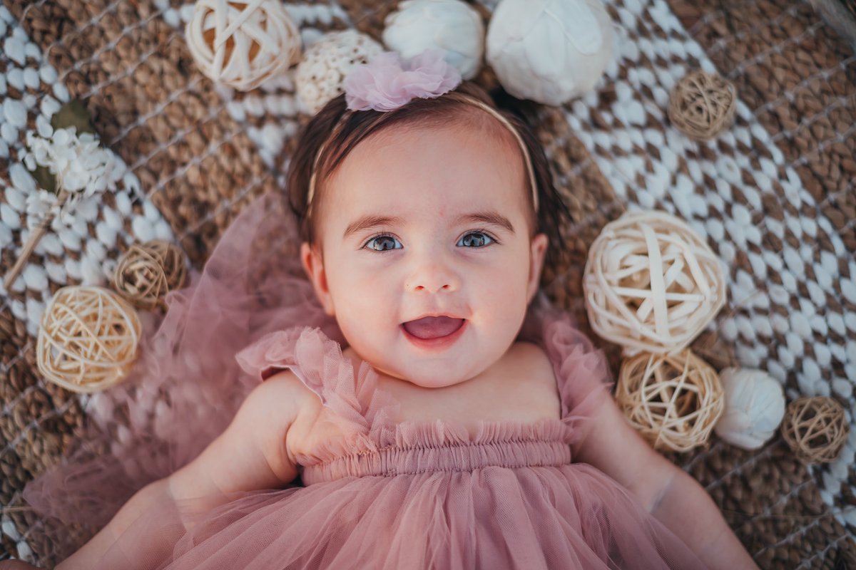 mercy_garza's tweet photo. •happy 6 months my sweet angel• https://t.co/KTc47rvx5G