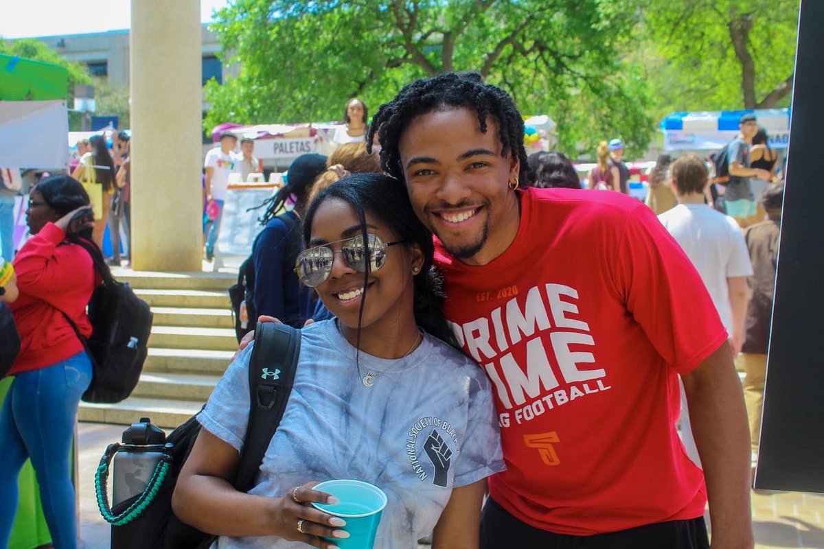 UTSANSBE's tweet photo. Thank you to everyone who donated and/or bought our loaded fries 🍟 at our dia sombrilla booth. And huge shout to our members who volunteered to help out.
@R5NSBE @UTSA
.
.
.
.
.
#utsa #nsbe #classof2025 #classof2024 #classof2023 #birdsup #utsaengineering https://t.co/ShpckCn6GH