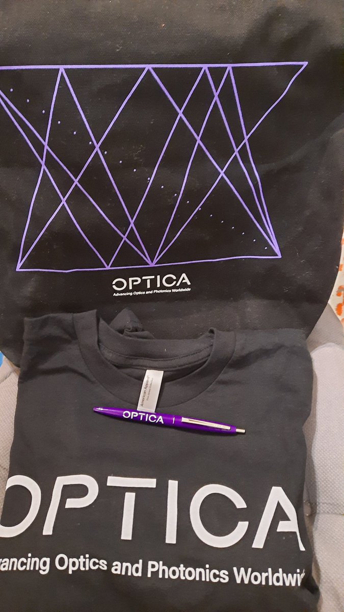 Astghik_Chalyan's tweet photo. When my #OpticaAmbassadors sister is coming back from @OpticaWorldwide US #LevelUp training 😍
Thank you so much @jenmehltretter and @TatevChalyan for this awesome gifts 🤩
Now I also have the best #OPTICA goodies 😎 

#optica @BPHOTChapter @BPhotVub #bphot #BPHOTStudentChapter https://t.co/xYlBBUlNFW