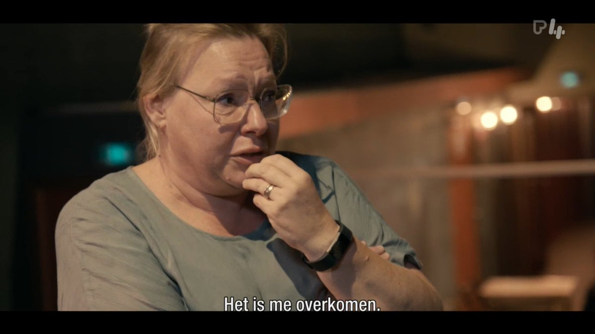 JLoeys's tweet photo. #DeMol 
Ik wanneer mijn lief ontdekt dat alle chips op zijn: https://t.co/gcNpDzL3Di
