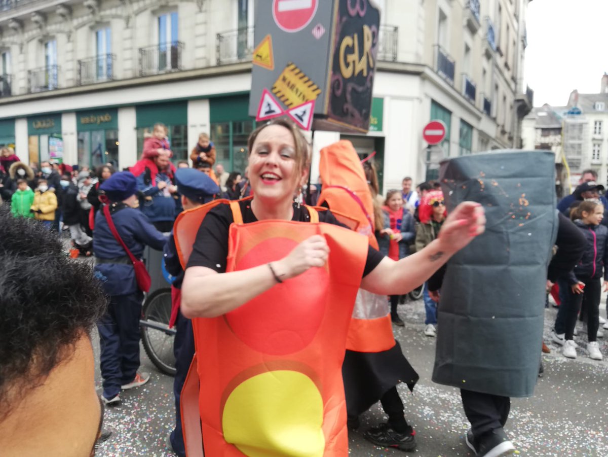 lesgaislurond's tweet photo. @lesgaislurond
#nantesaimesoncarnaval
#lesglr #lesgaislurondnantais #teamglr #carnavaldenantes #carnavaldenantes2022 #carnavalnantes #carnaval2022 #fcf #fcfjeunesse #noussommescarnavaleuropeen
#nantes https://t.co/PLouj4Q6gH