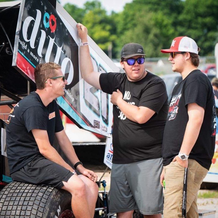 BigContact77's tweet photo. Can’t wait to watch these dudes rip this year and tweet about it an obscene amount. #TweetAboutIt #MediaMan https://t.co/5t1piP6gB3