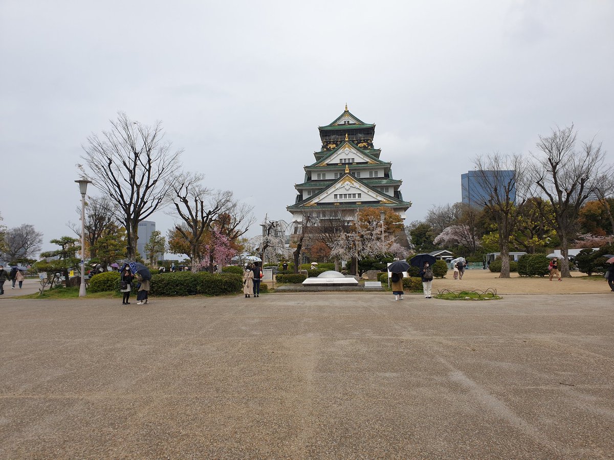 pongtilicious's tweet photo. Finally made it! Thank you @rossi_davide @MOrtabasi @TakashiArai_78 and all the others that helped make this possible.

#japantravelban 
#educationisnottourism https://t.co/8PafpxVB5n