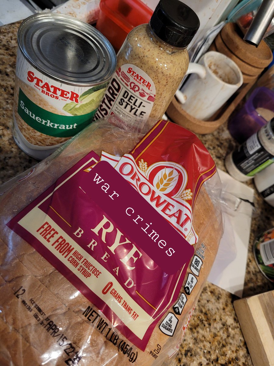 MsPresGarcia's tweet photo. I renamed my bread
#FuckPutin https://t.co/Wmm7qa09OM