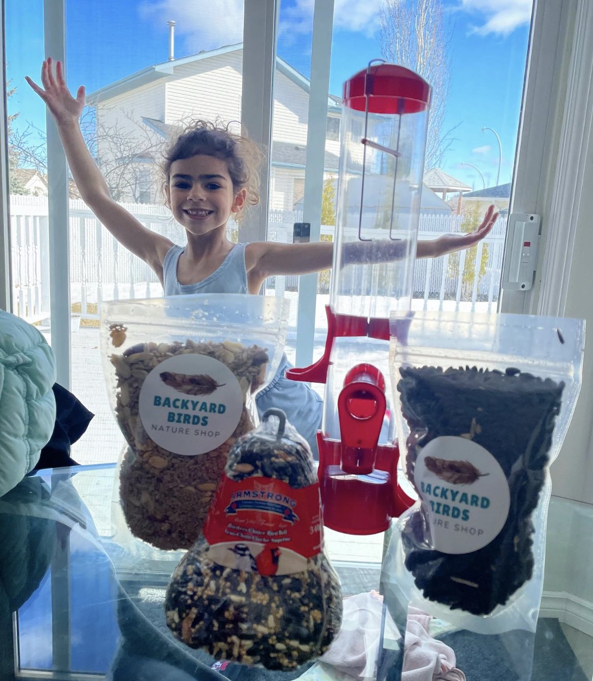 Happy Spring, everyone! 🌸 Backyard Birds Nature Shop has these bird feeder starter kits for just $29.99. Family owned shop in Spruce Grove - visit in person or order online. FREE delivery if you’re in Spruce, Stony or West Edmonton 😉 https://t.co/HnzabWwtqS https://t.co/mgPIVuso1x