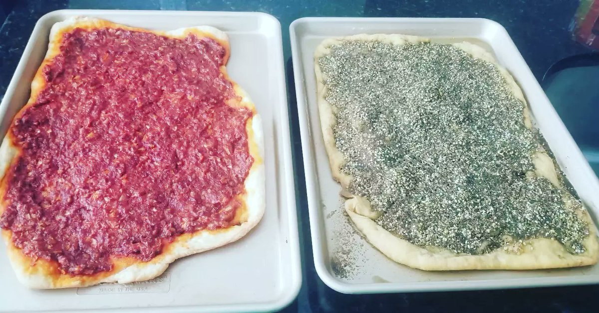SunnyDietitian's tweet photo. Making different versions of bread today.

Za'atar [Mansish] and Red Pepper bread. Family loves them.

#OnMyTable #HomeMade
#ZaatarBread #Manaish
#RedPepperBread
#Mediterranean #Bread
#Vegan #VeganFoodShare
#FoodPhotography
#FamilyLoves https://t.co/Kcb2T2YHYn