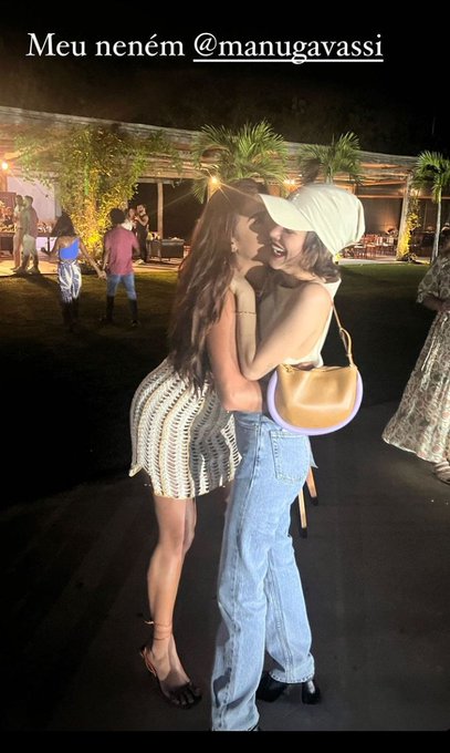 InfoGinu's tweet photo. MEUS AMORES?? Eu não tô bem não 

- "Meu neném @manugavassi" via Instagram stories -
🔗: https://t.co/2OF1EybBHi https://t.co/5QLtQ94op5