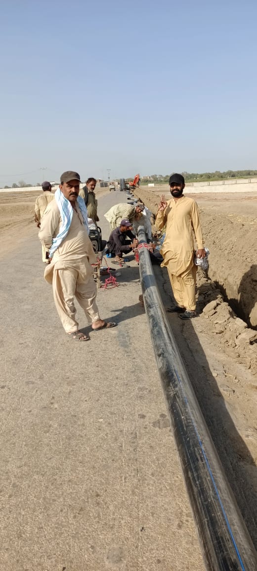 NoonariShafqat's tweet photo. اسانجي ڳوٺ گيلو نوناري ڳوٺ شام سنگھ بنگلويوسي ھٽڙي 
سردار @jamkhanshoro Sb وزير آبپاشي #PS_62 حيدرآباد
سردار @bilalshoro376  sb
سردار @KashifShoroPPP sbجن جا نھايت شڪر گذار آهيون گھڻي تڪليف ھئي لنڪ چينل کان ڳوٺ گيلو نوناري تائين اٺ انچن جي واٽر سپلاء جي لائن جو ڪم جاري https://t.co/5nXirY0PBW