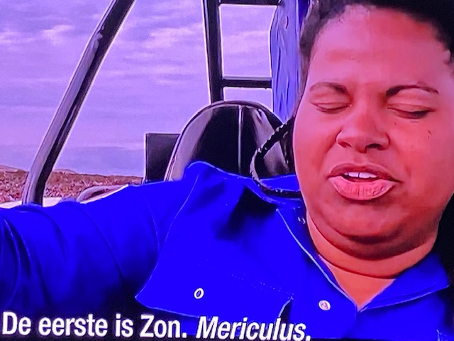 ImmersiveTroll's tweet photo. Mkay... Dus "Manu" of "Emanuelle" is sowieso NIET de mol, sowieso te dom... 😂 WTF is Mericulus??? https://t.co/Sknf7NK2Iq