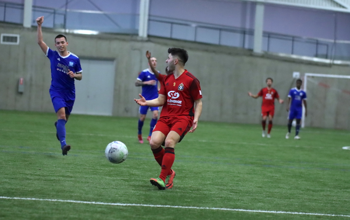 Royal_Beauport's tweet photo. 🚹MATCH AMICAL
Défaite de notre PLSQ-M 1-0 vs Boucherville AAA
#plsq #ASBeauport #RoyalSelect
📷du match (centre sportif Marc Simoneau) https://t.co/x7jIZkC0FR