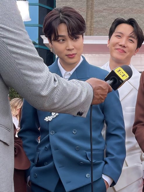 liIjiminvert tweet picture