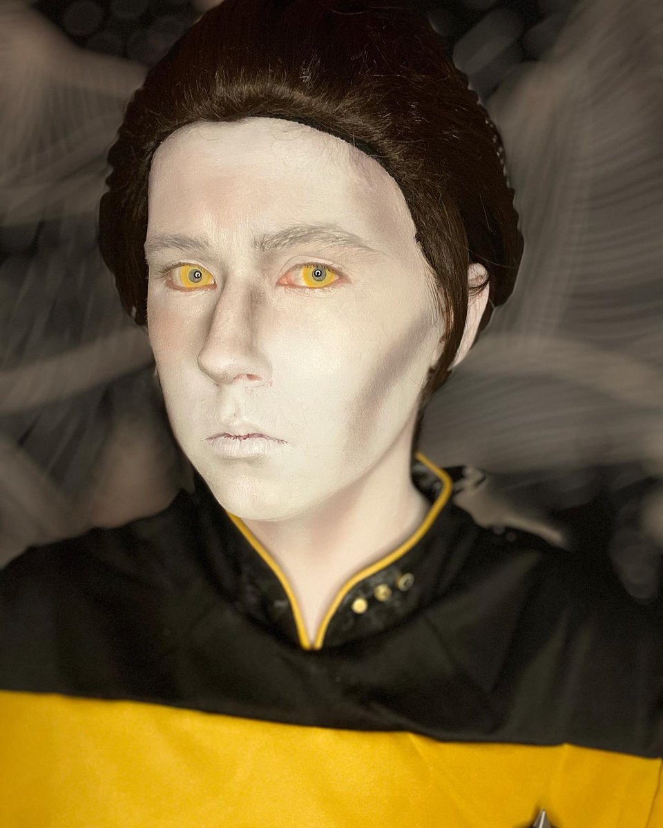 thenameslibbyy's tweet photo. It’s pronounced Day-ta
When I say this is a dream cosplay… Yall. Chills #startrektng #nextgeneration #tng #datacosplay #startrekcosplay @StarTrek https://t.co/s1bUl8uixy