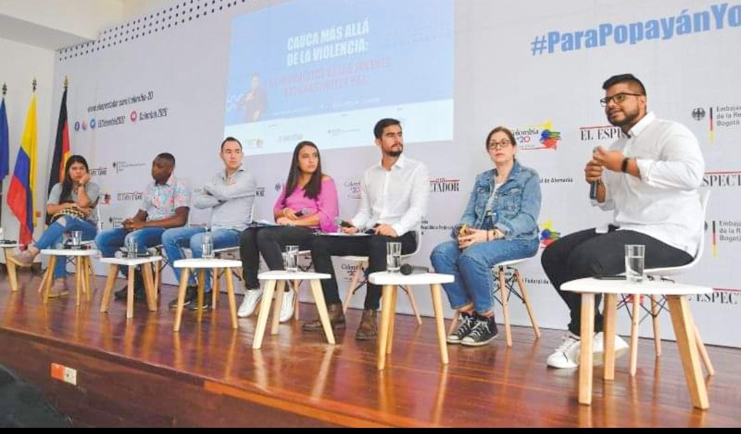 #RenovandoLaHistoria | William Pretel es nuestro #ConsejeroJuvenil en el Municipio de Miranda representa los y las jóvenes de este municipio. Destacamos sus calidades humanas al servicio de la juventud, renovando la visión y la participación en espacios de toma de desiciones.