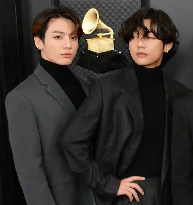 seokjiannie's tweet photo. EL #TAEKOOK EN LOS GRAMMY #ARMYALERT https://t.co/Eyo8DdAzkU