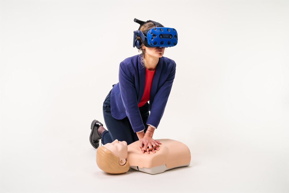 EURAUDIT_OI's tweet photo. La #startup "D'un seul Geste" propose des formations aux premiers secours en utilisant la réalité augmentée comme vecteur d'apprentissage. 🚀 https://t.co/BR1GqC7aRA https://t.co/pLxLx2C3Aj