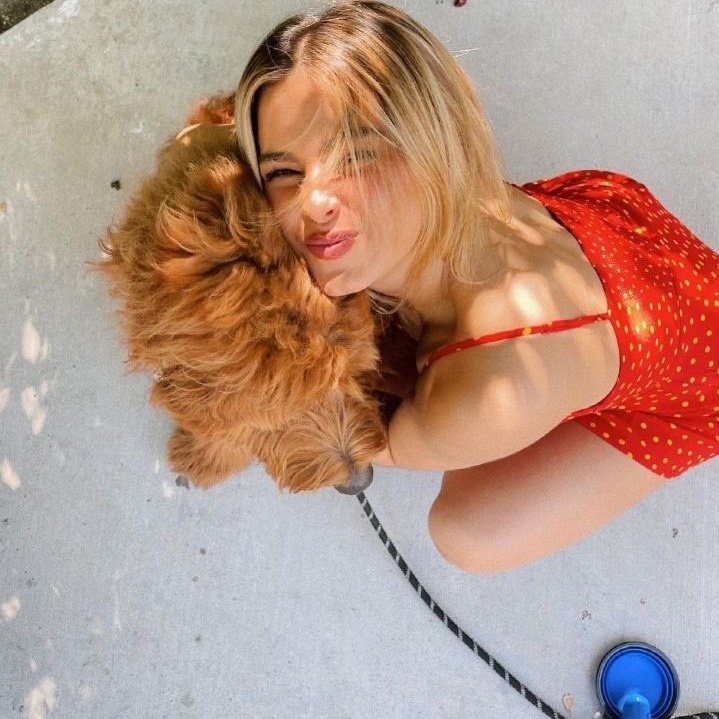 sunraesquad's tweet photo. HELLO Y'ALL ❤️
lets vote. rt and
reply 5x with #KCA #VoteAddisonRae and 5x with #KCA #VoteAddisonRaeCreator
also vote for the page: https://t.co/dRhLrIwFhb https://t.co/RX6cIz0hDO