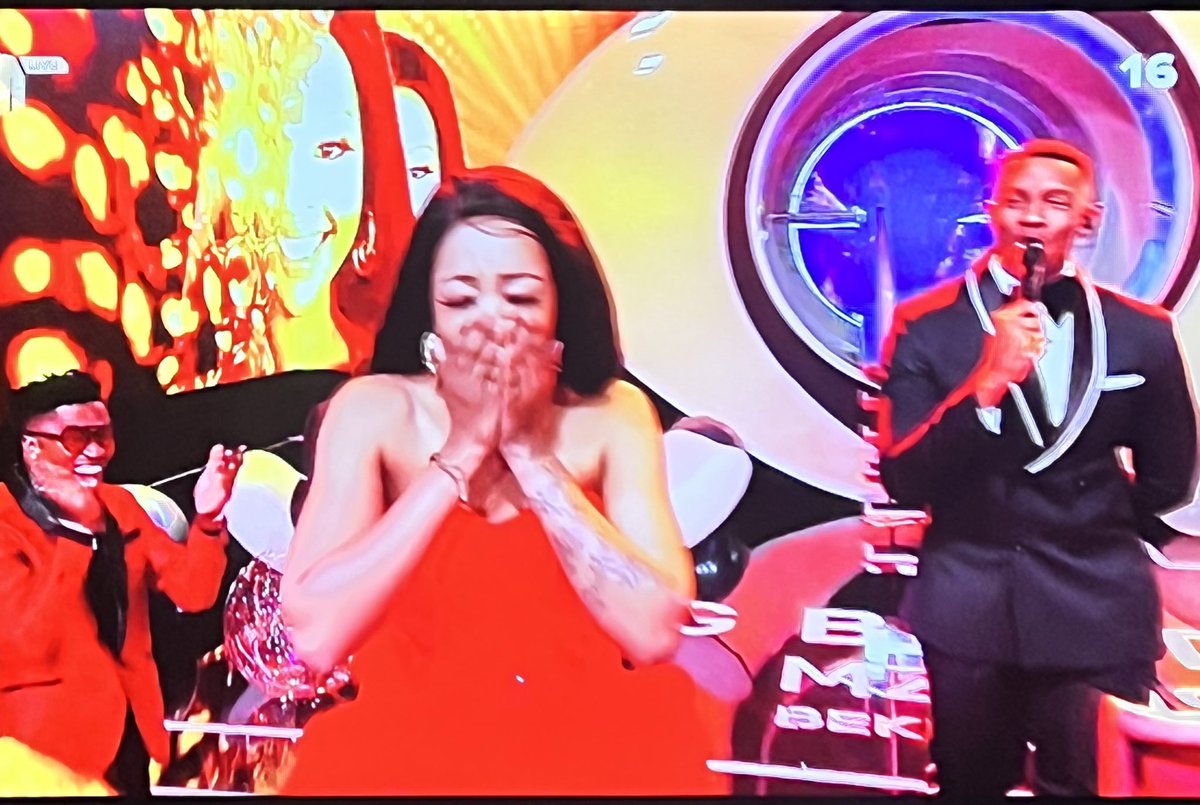 KhathutsheloM22's tweet photo. Congratulations to  Mphowabadimo 😭❤️ A first Female to win Big brother Mzansi 🔥 #BBMzansi #MphoWaBadimo𓃵 https://t.co/M237XOk1yL