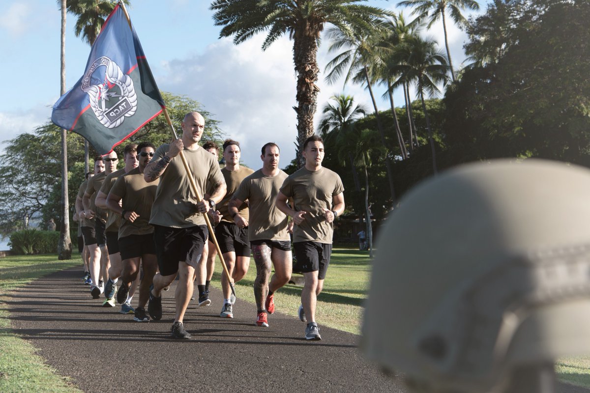 JointBasePHH's tweet photo. Last week, members of the 25th Air Support Operations Squadron participated in the 11th Annual TACP 24 Hour Challenge - uniting the TACP community through friendly competition.  
 
#25ASOS #MissingManMemorial @usairforce https://t.co/G9WQCcv74L