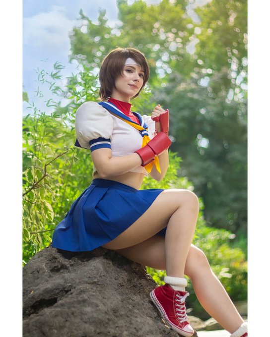 Choose your fighter!  Who suits me better? 🤪 In the past I did Sakura and Chun Li and I'm currently working<a href="/tag/residentevil"class="tags"><span>#residentevil</span></a><a href="/tag/adawong"class="tags"><span>#adawong</span></a>