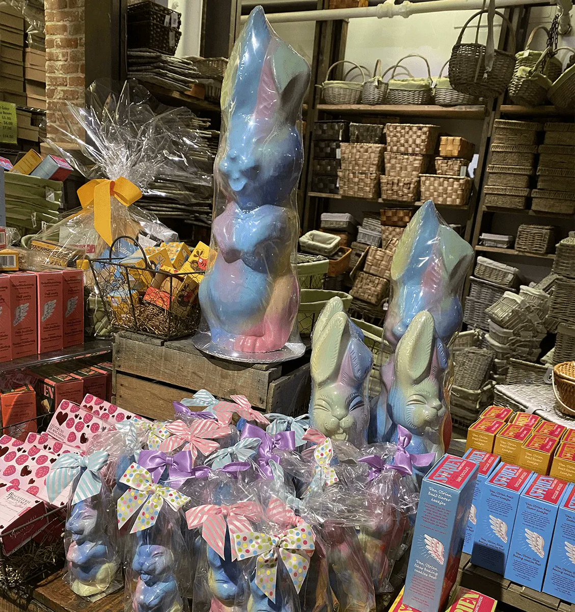 Our warehouse &amp; store are now in Easter mode. Order a beautiful Easter Basket online or build your own #easterbasket in our store with specialty treats from near &amp; far. Click to see more:

buff.ly/36VlkDf