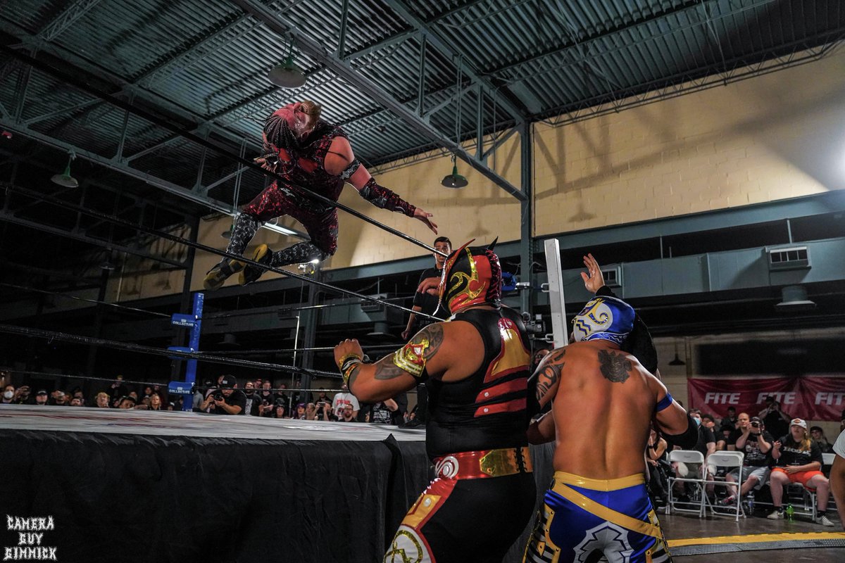 #TheWrldOnLucha #TheCollective2022